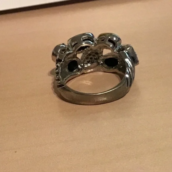 Ring - Picture 7 of 8